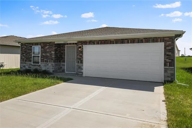 $319,990 | 37841 West 208th Terrace, Edgerton, KS 66021