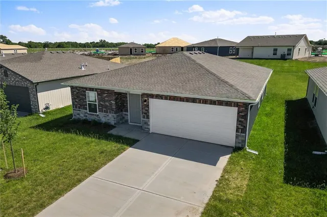 $319,990 | 37841 West 208th Terrace, Edgerton, KS 66021