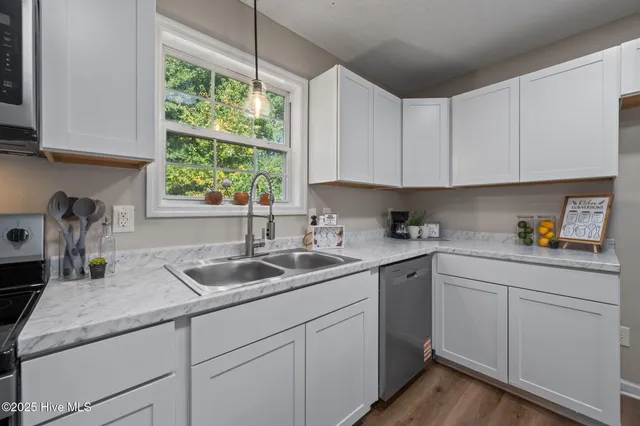 $223,000 | 118 Lindsey James Lane, Jacksonville, NC 28540