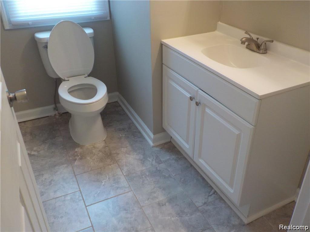 25560 Ryan Road Warren, MI 48091 - Photo 10 of 14