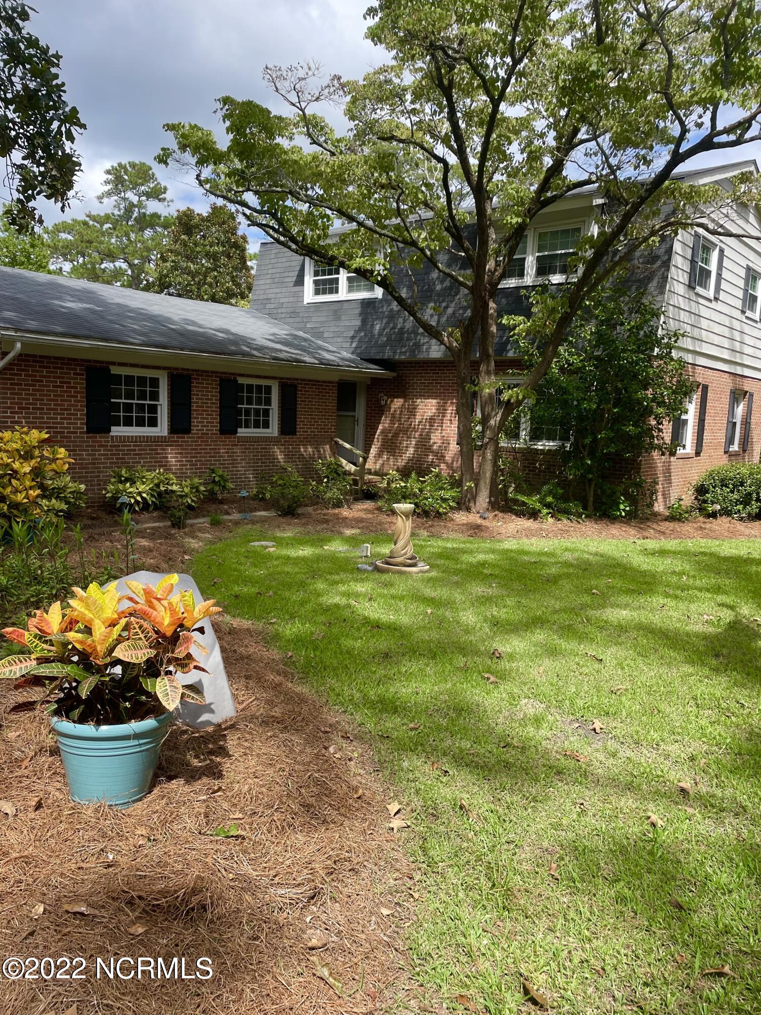 3300 Country Club Road Morehead City, NC 28557 - Photo 2 of 30 3300 Country Club Exterior Angle