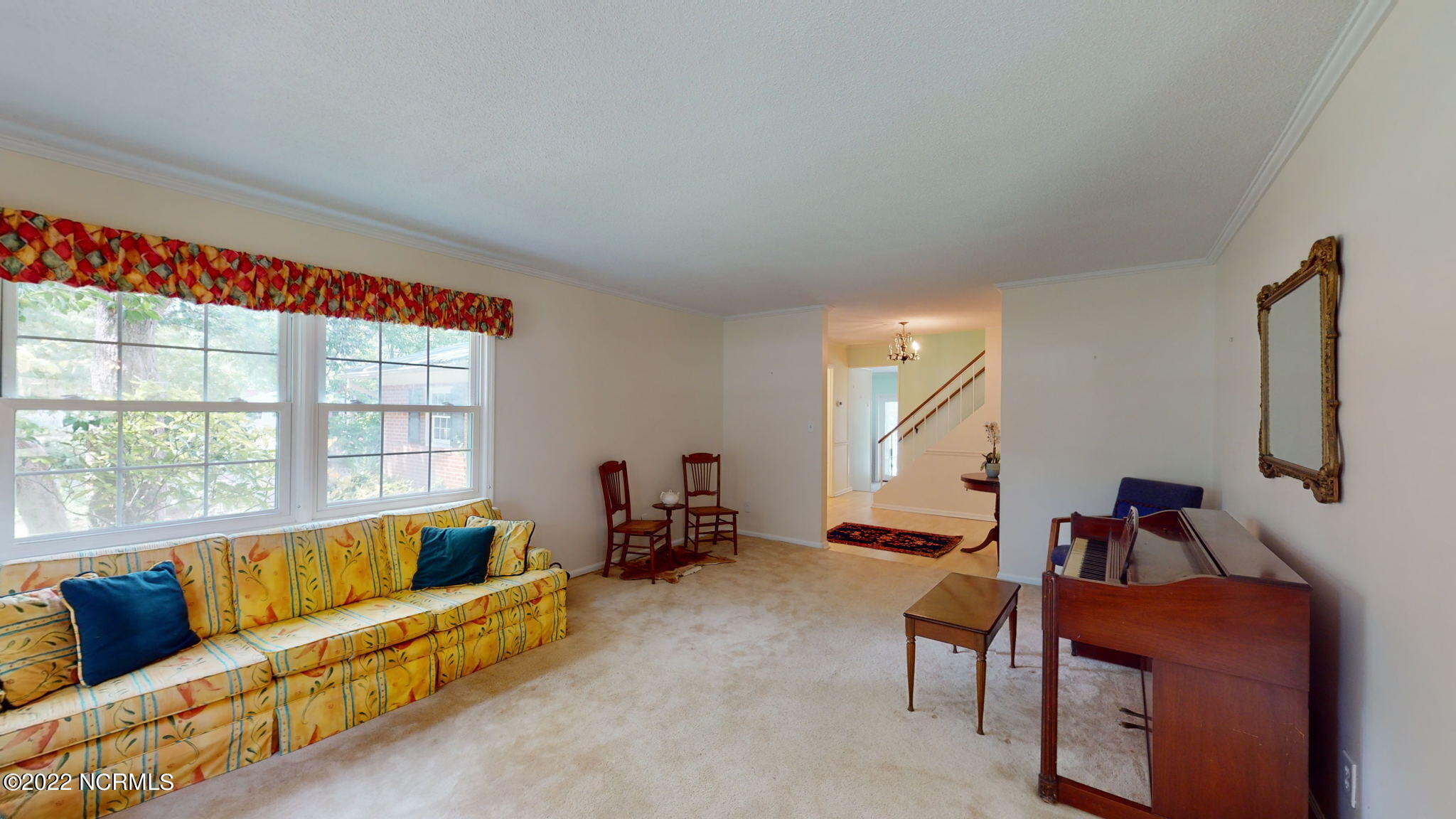 3300 Country Club Road Morehead City, NC 28557 - Photo 10 of 30 Living Room