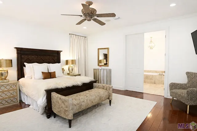 $825,000 | 371 Myrtle Grove Drive, Houma, LA 70360