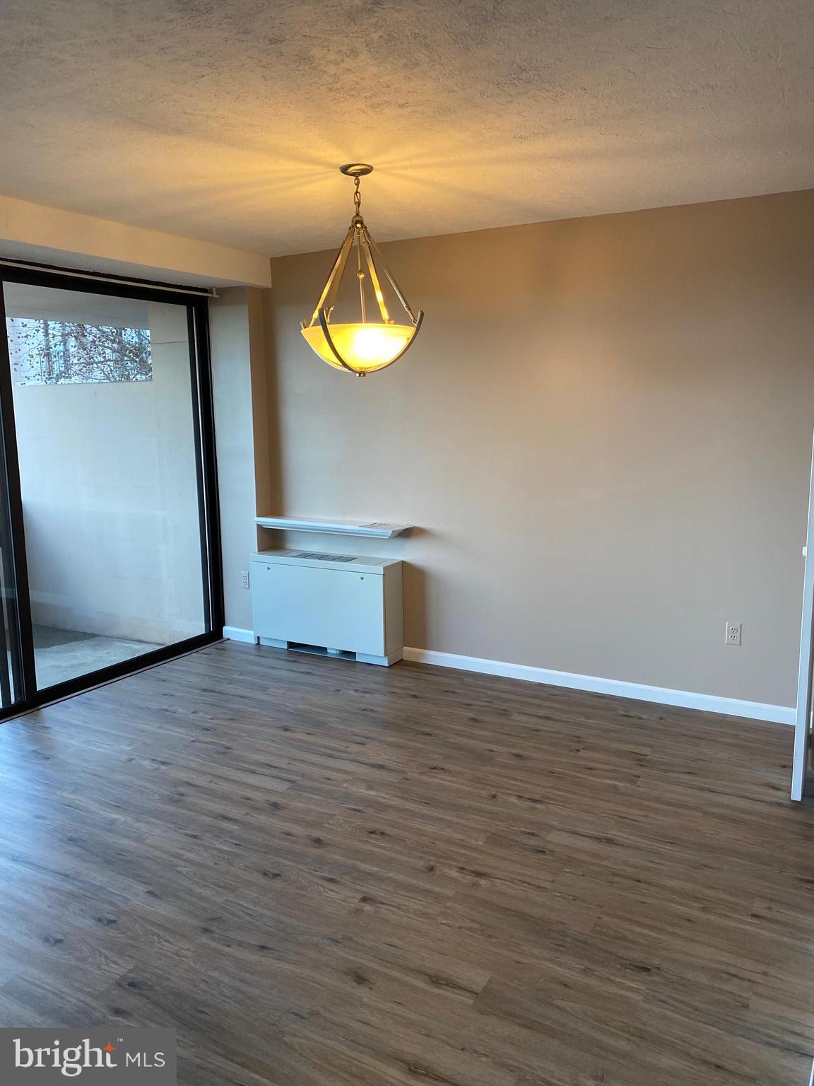 4141 North Henderson Road, Unit 601 Arlington, VA 22203 - Photo 5 of 24 Dining area
