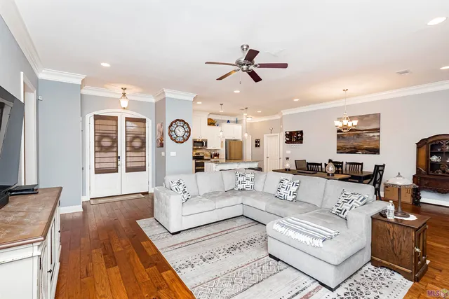 $304,900 | 473 Lakeshore Drive, Oscar, LA 70762