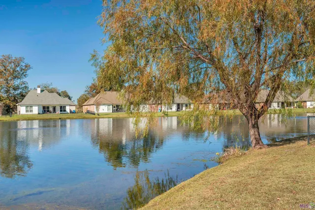 $304,900 | 473 Lakeshore Drive, Oscar, LA 70762