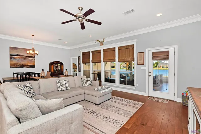 $304,900 | 473 Lakeshore Drive, Oscar, LA 70762