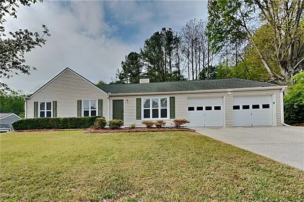 $2,125 | 607 River Bend Circle, Smyrna, GA 30082