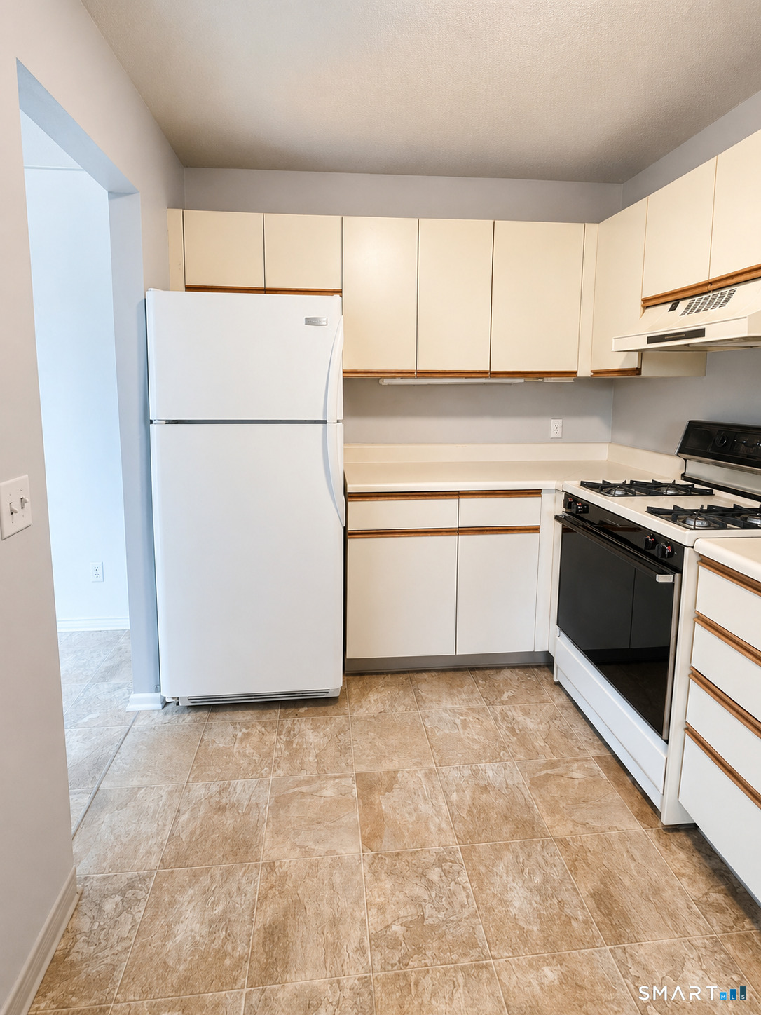 131 Florence Road, Unit 2B Branford, CT 06405 - Photo 12 of 16 Gallery Image 12