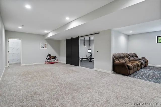 $479,000 | 105 Oak Hill Road, Eldon, MO 65026