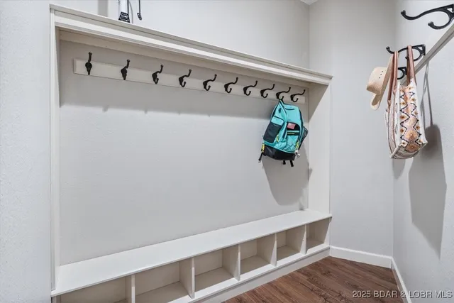 $479,000 | 105 Oak Hill Road, Eldon, MO 65026