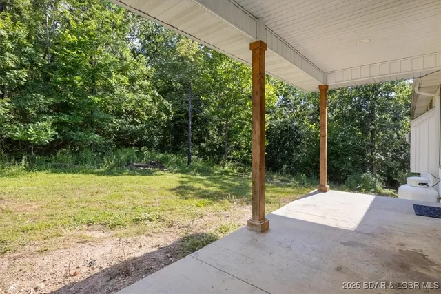 $479,000 | 105 Oak Hill Road, Eldon, MO 65026