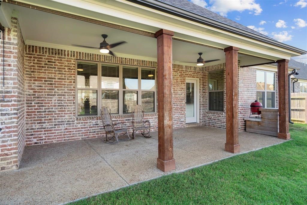 6437 Rutherford Circle Arlington, TN 38002 - Photo 34 of 40 View of patio / terrace featuring ceiling fan