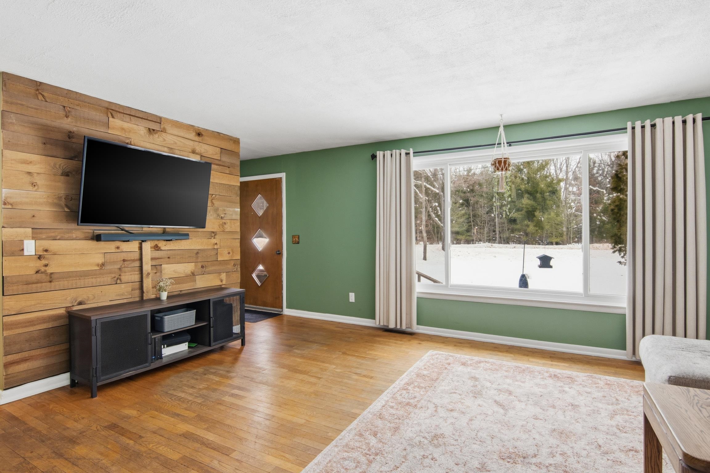 5075 Karlin Road Interlochen, MI 49643 - Photo 5 of 26
