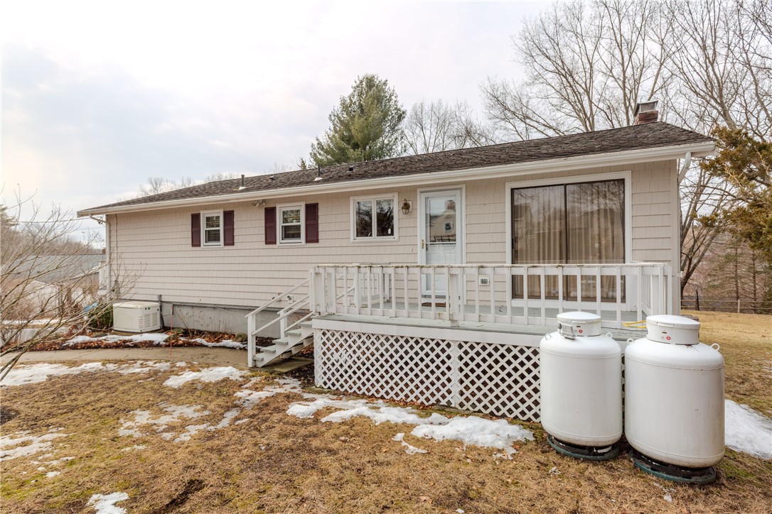 15 Gilfillan Road North Smithfield, RI 02896 - Photo 5 of 28 Gallery Image 5