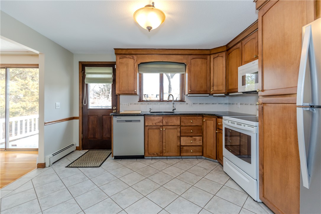 15 Gilfillan Road North Smithfield, RI 02896 - Photo 8 of 28 Gallery Image 8