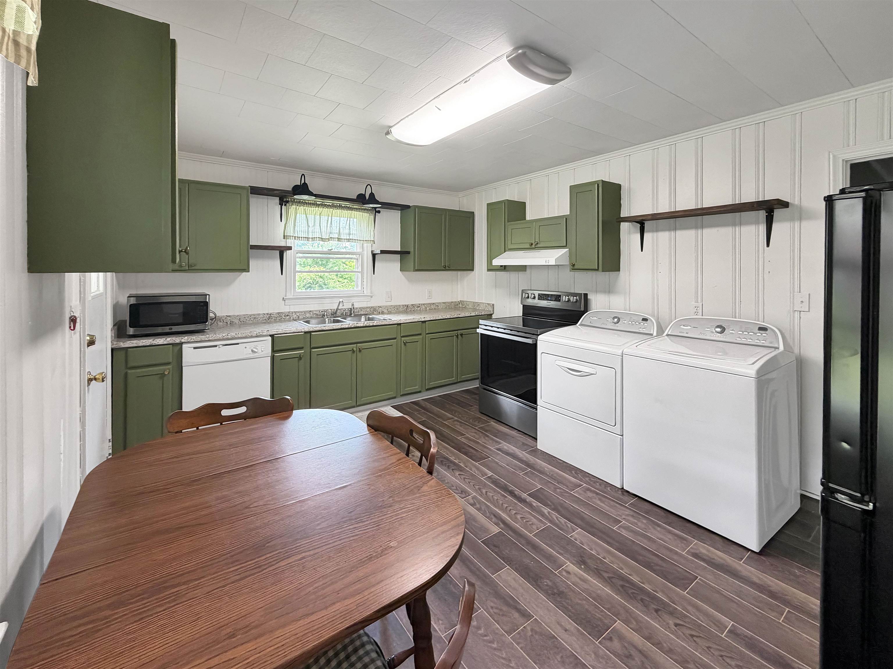 113 Pinewood Avenue Clinton, SC 29325 - Photo 12 of 14