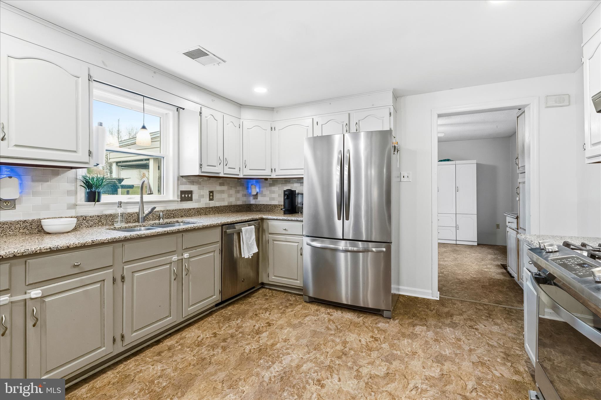 1373 Lost Road Martinsburg, WV 25403 - Photo 16 of 65 1373 Lost Rd-018