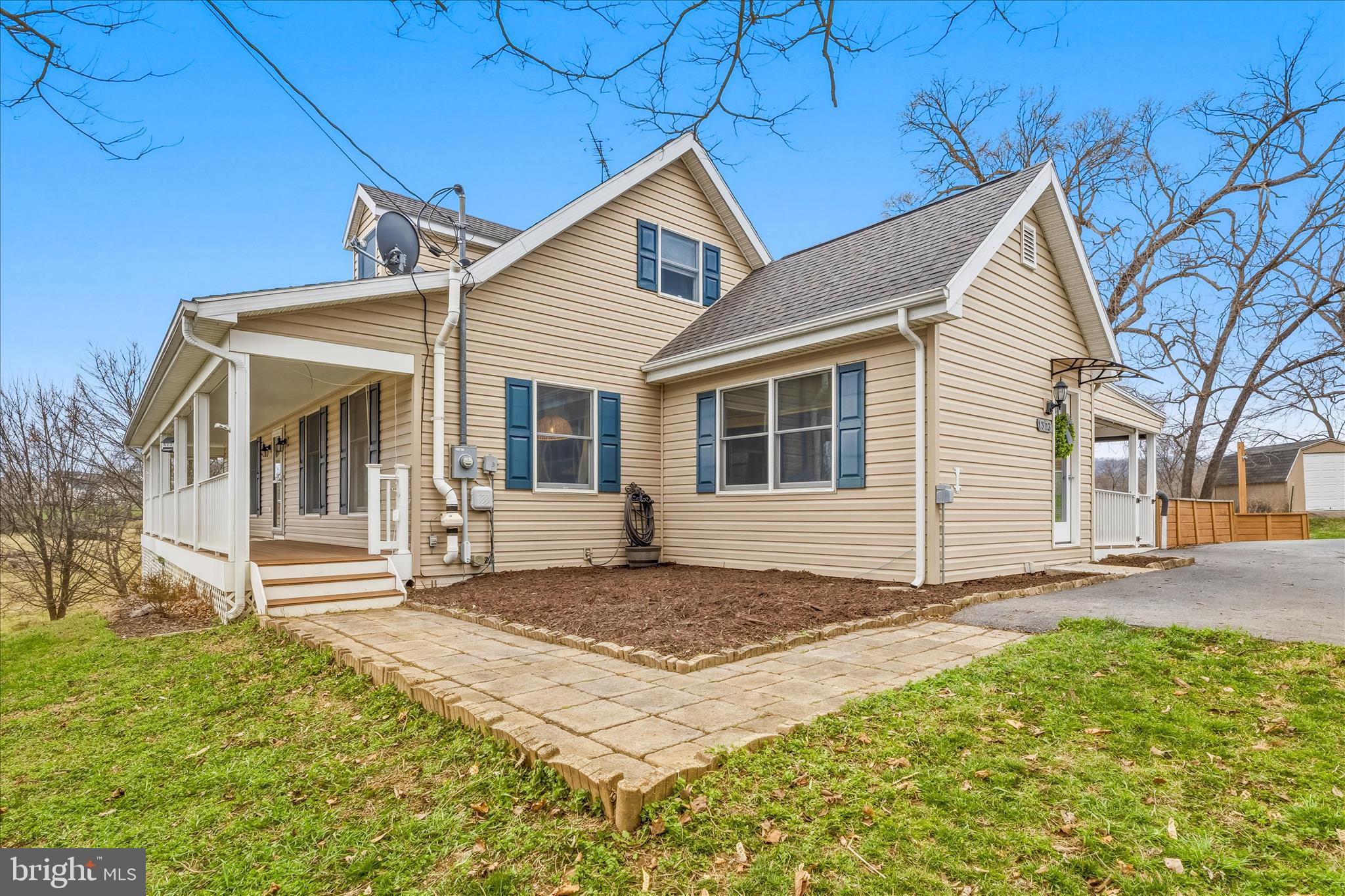 1373 Lost Road Martinsburg, WV 25403 - Photo 4 of 65 1373 Lost Rd-003