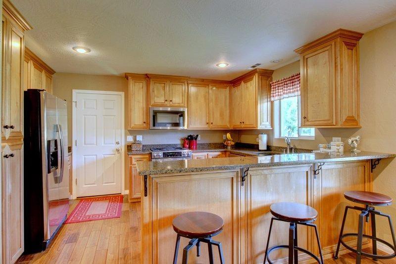 5827 Old Stage Road Central Point, OR 97502 - Photo 12 of 26 Additional Photo