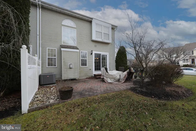 $580,000 | 32 Hearthstone Lane, Marlton, NJ 08053