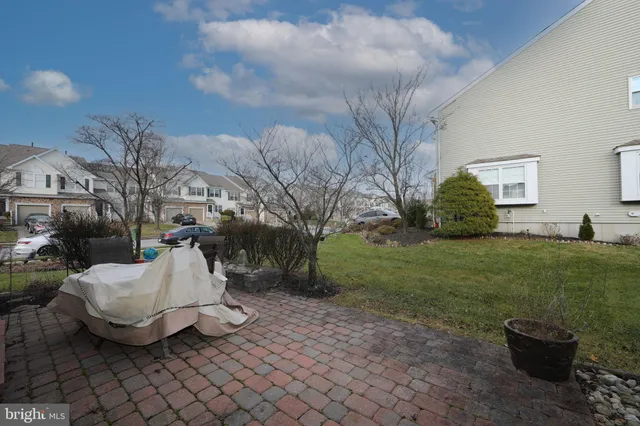 $580,000 | 32 Hearthstone Lane, Marlton, NJ 08053