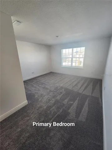 an view of an empty room