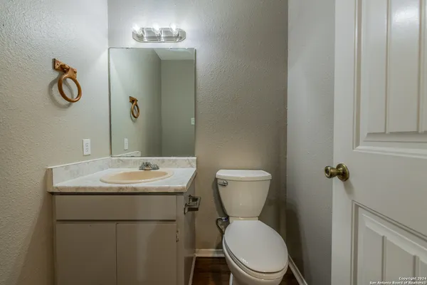 $1,100 | 554 Dukeway, Unit 1, Universal City, TX 78148