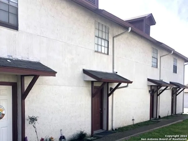 $1,100 | 554 Dukeway, Unit 1, Universal City, TX 78148