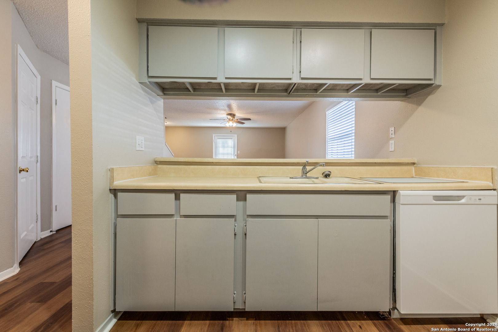 554 Dukeway, Unit 1 Universal City, TX 78148 - Photo 10 of 22