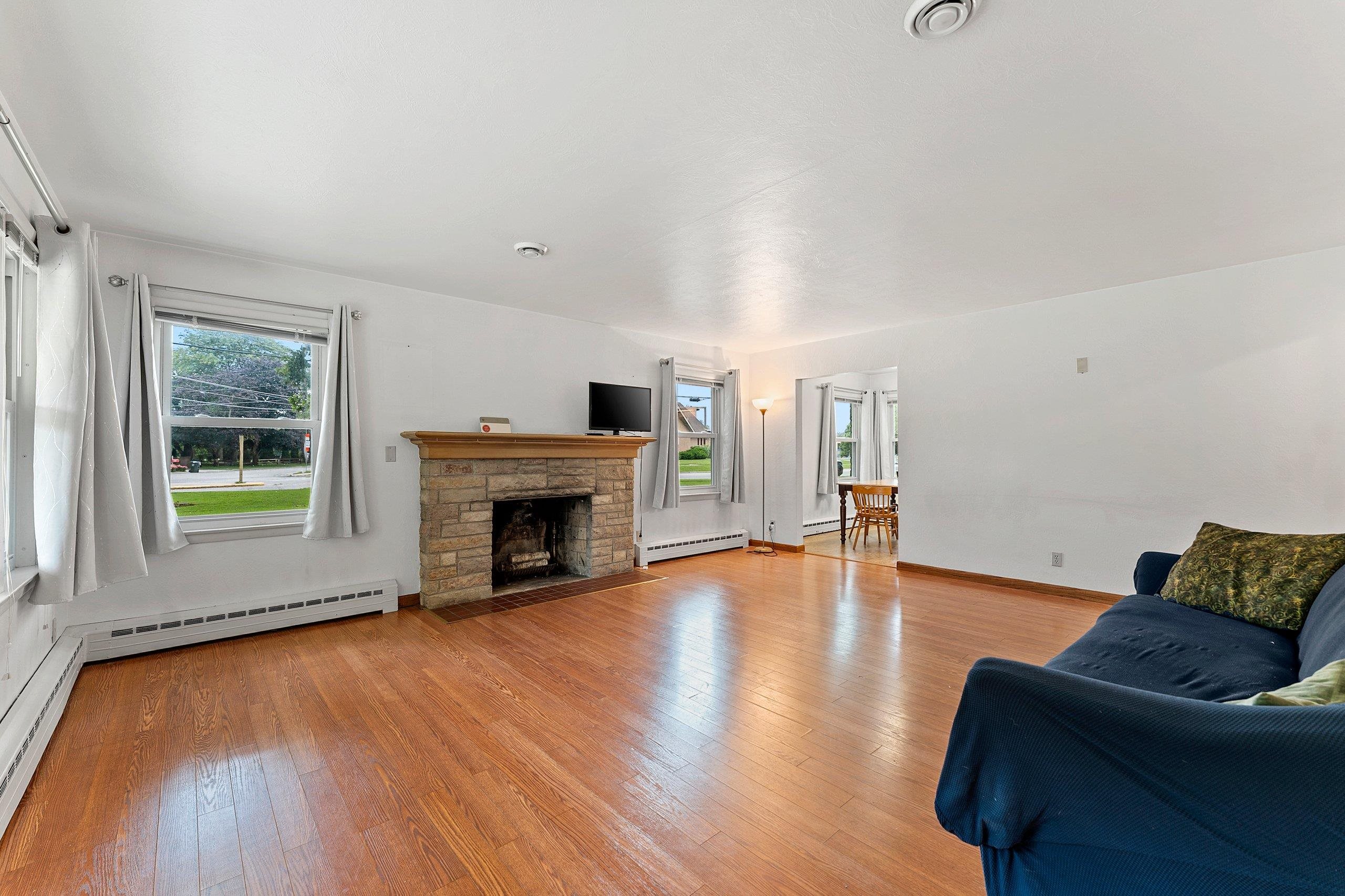 1636 Lost Dauphin Road De Pere, WI 54115 - Photo 11 of 49