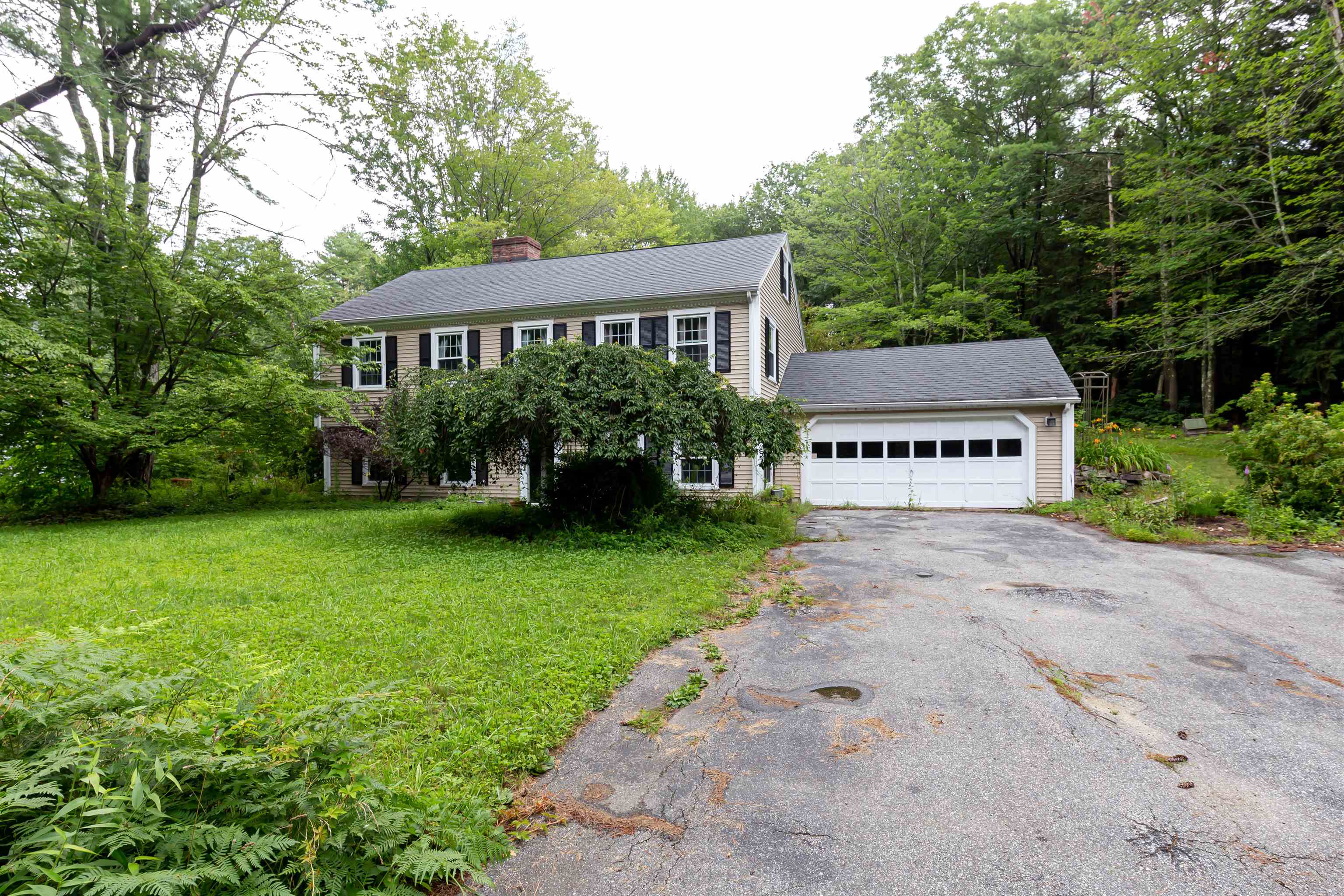 366 Osgood Road Milford, NH 03055 - Photo 4 of 40 Gallery Image 4