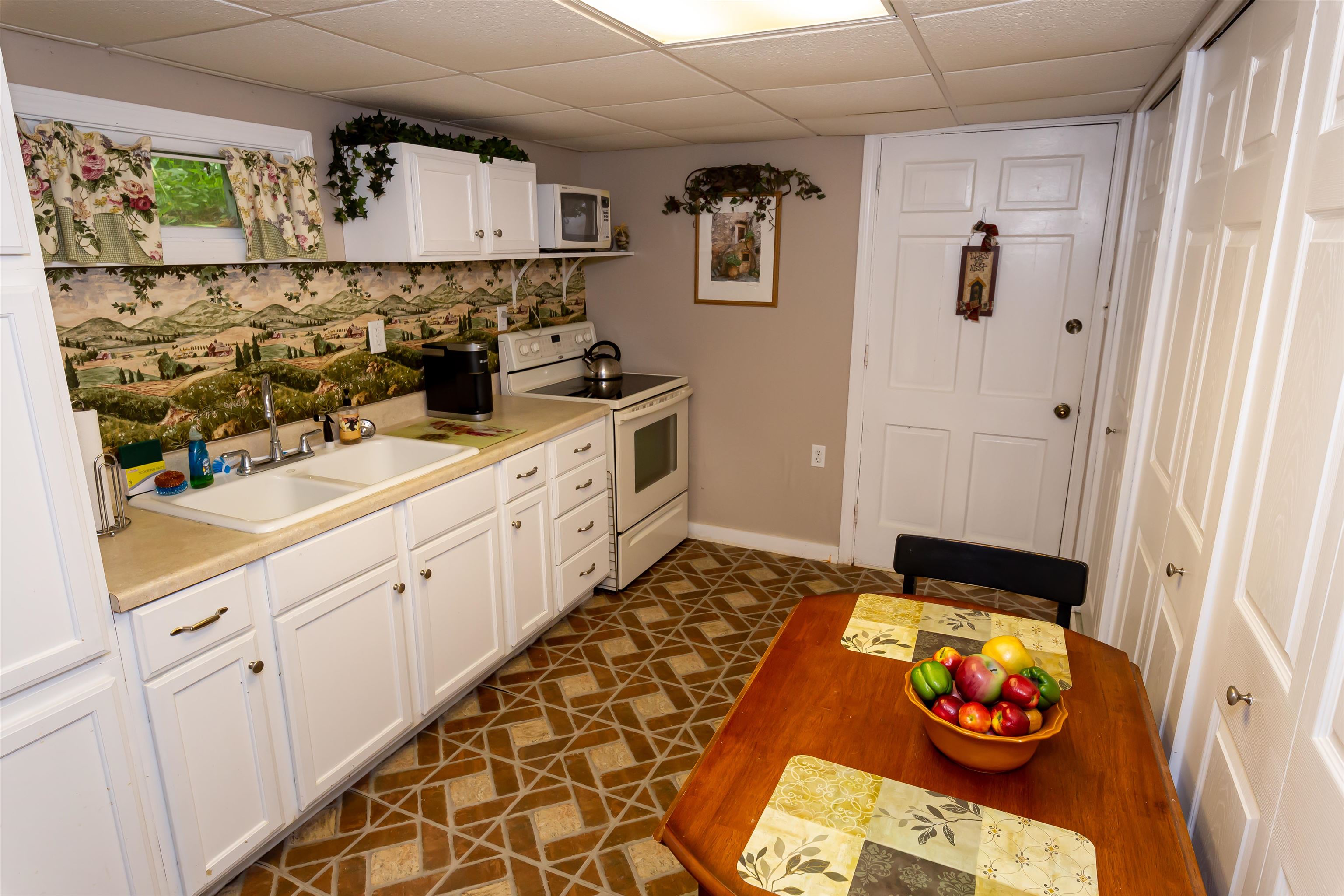 366 Osgood Road Milford, NH 03055 - Photo 33 of 40 Gallery Image 33