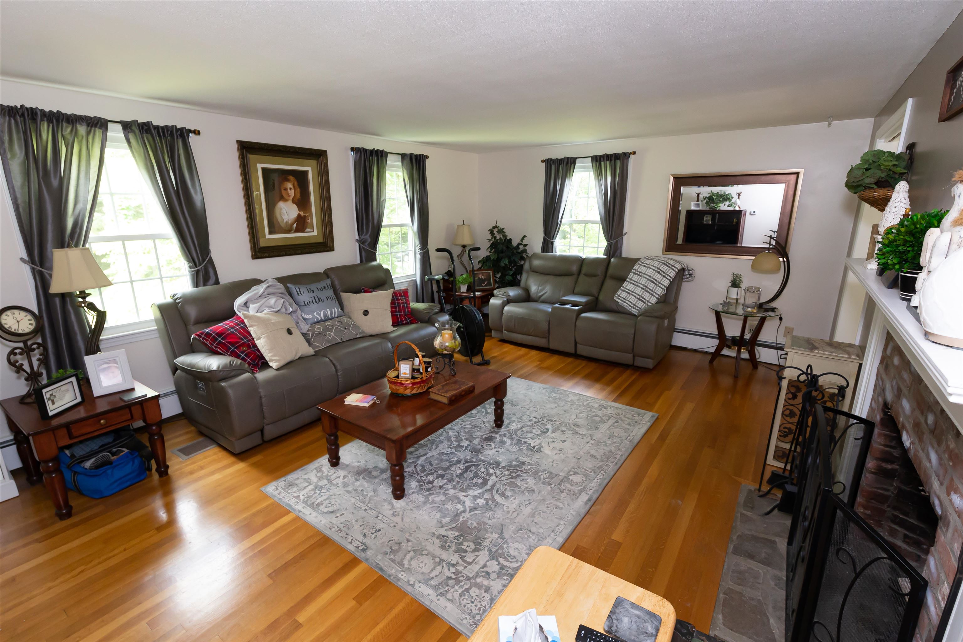366 Osgood Road Milford, NH 03055 - Photo 5 of 40 Gallery Image 5