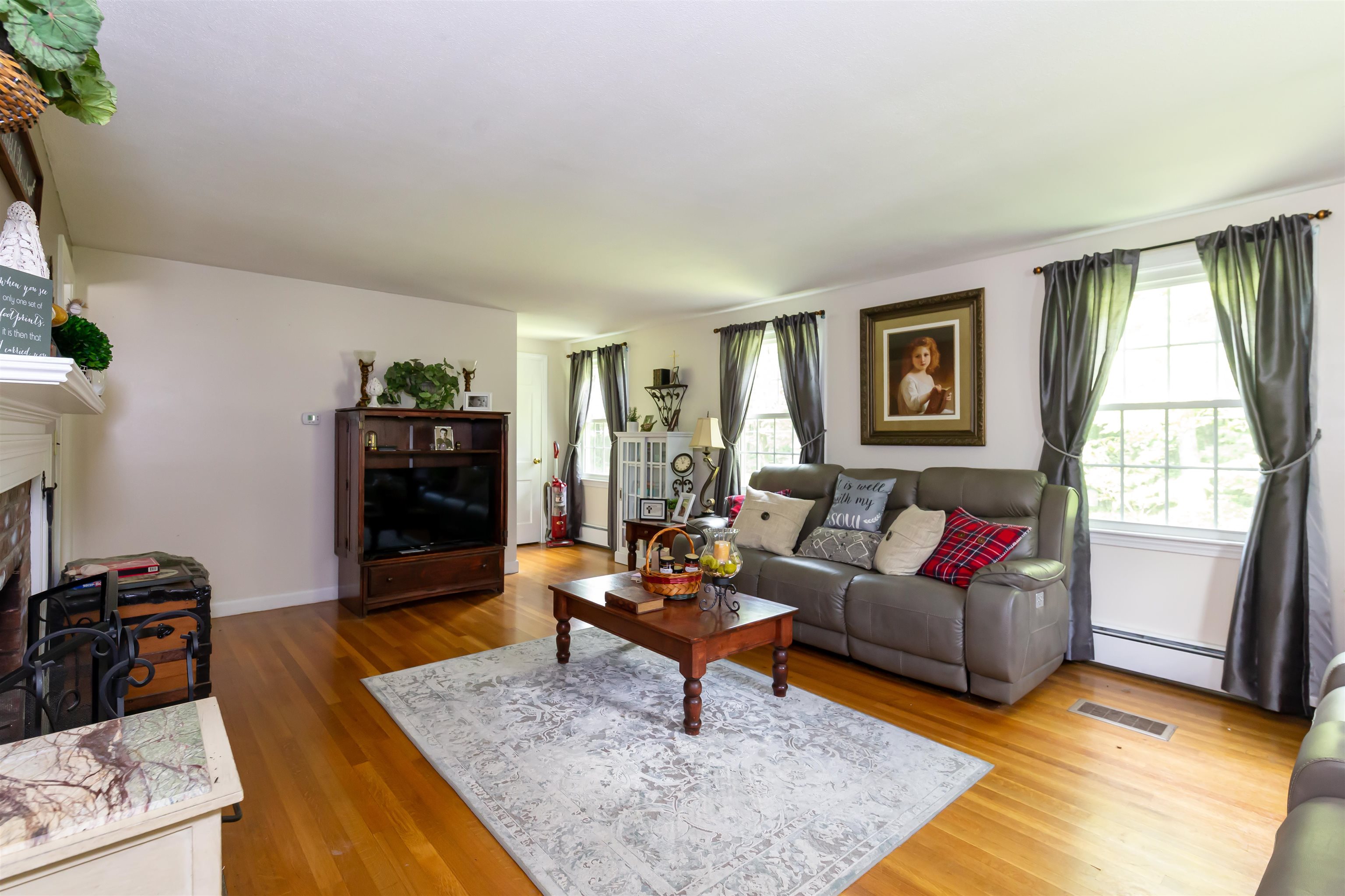 366 Osgood Road Milford, NH 03055 - Photo 7 of 40 Gallery Image 7