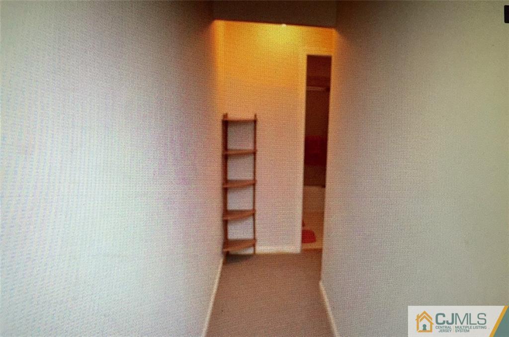 71 College Drive Edison, NJ 08817 - Photo 3 of 12