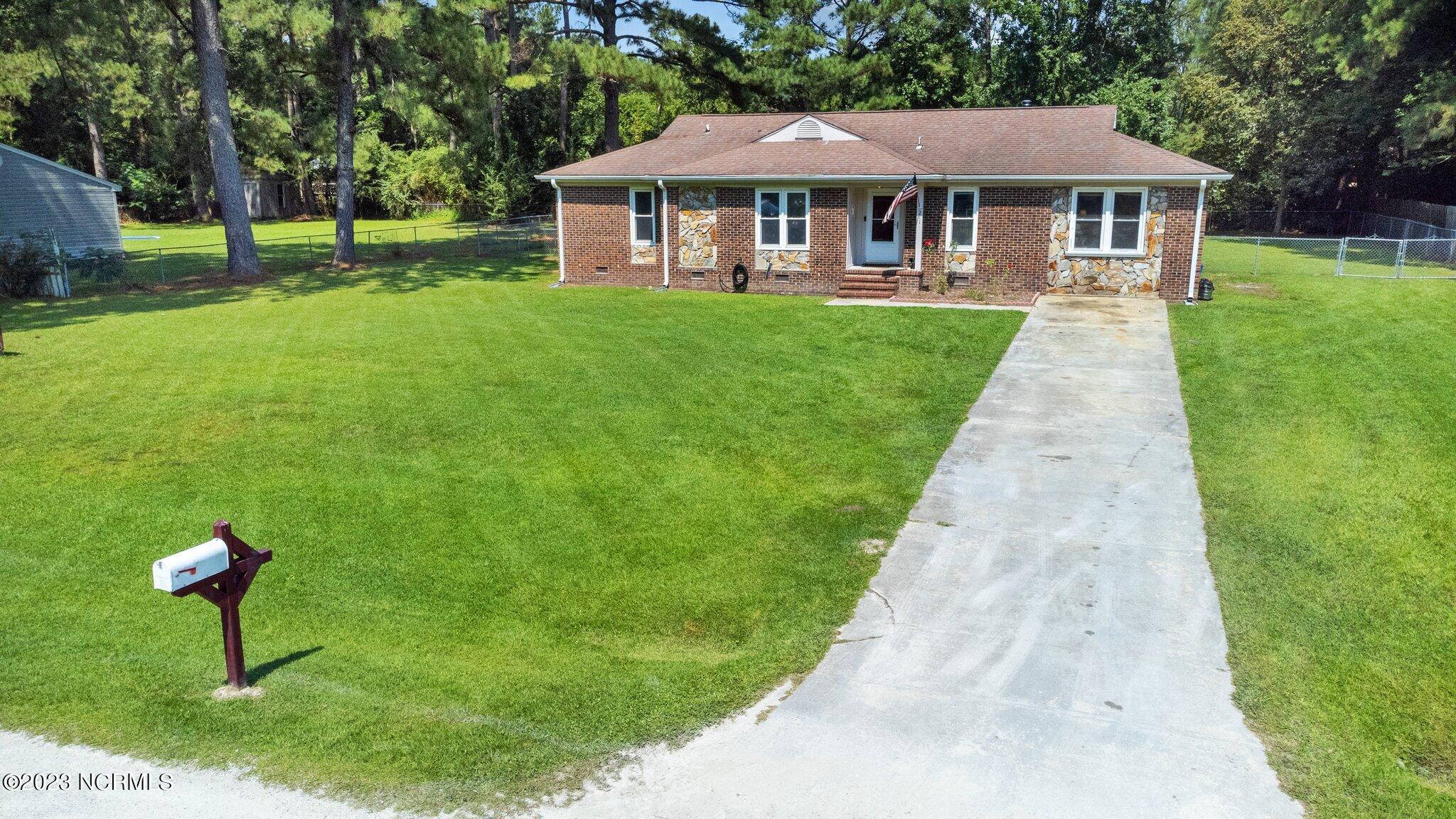 211 Country Road Jacksonville, NC 28546 - Photo 12 of 49 12-web-or-mls-12