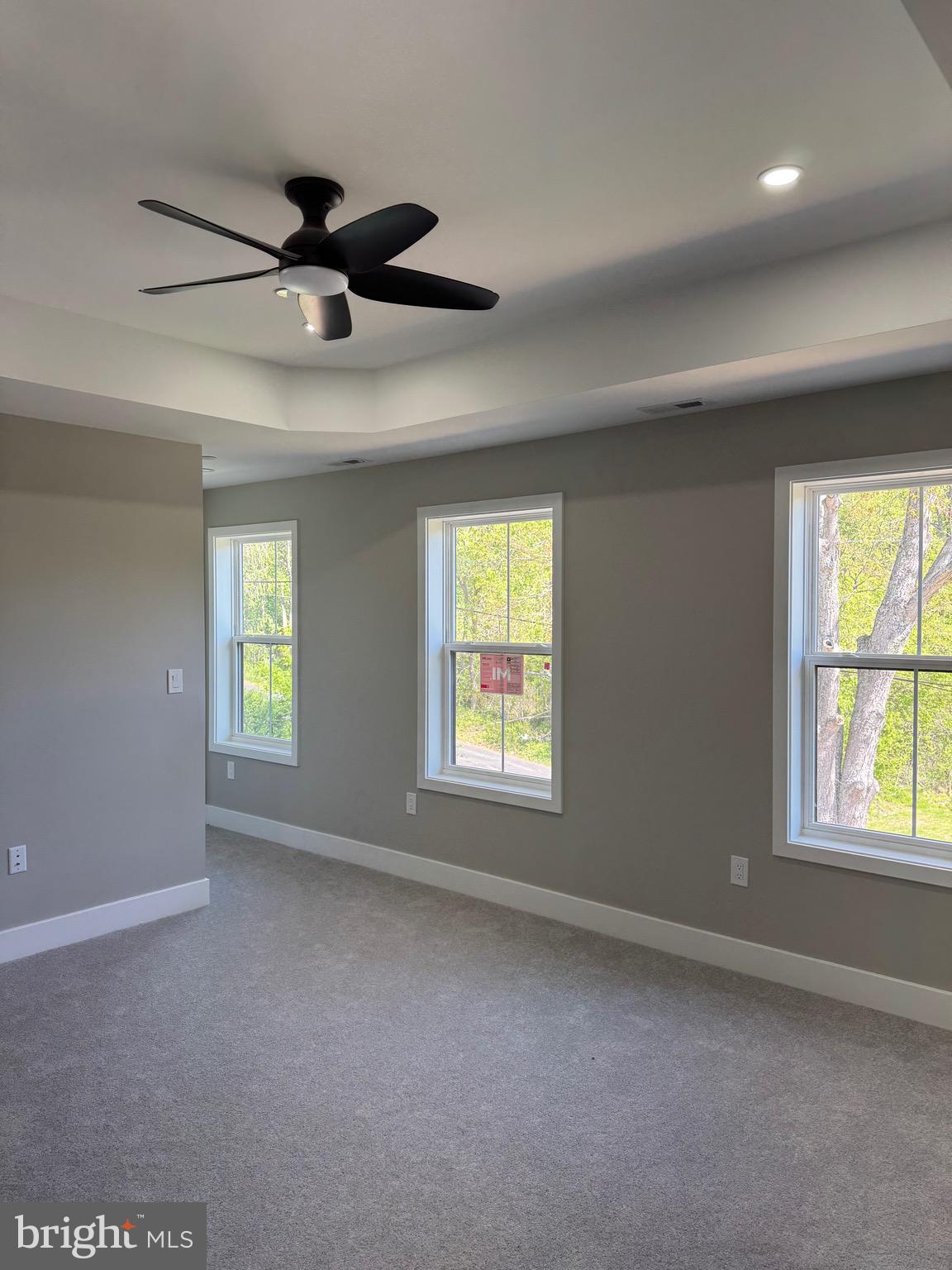 3706 South Mountain Road Knoxville, MD 21758 - Photo 7 of 12 a view of an empty room with a window