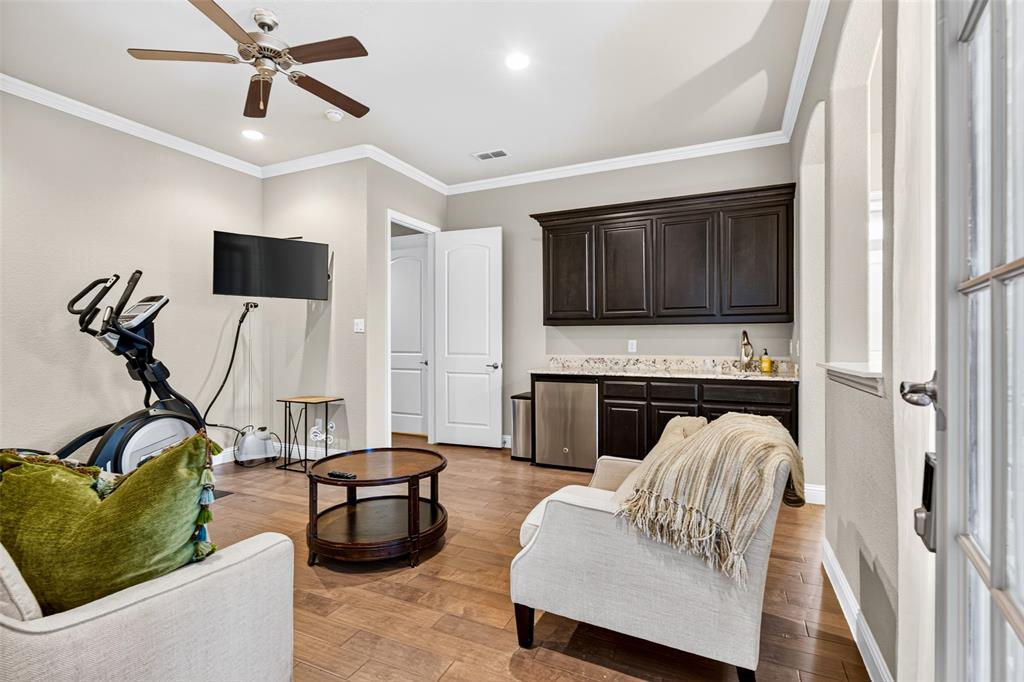 2705 Sky Ridge Road Arlington, TX 76001 - Photo 9 of 40 Gallery Image 9