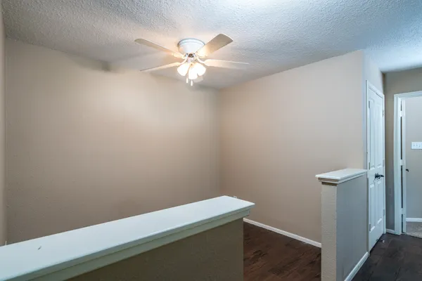 $2,500 | 66 Lakeridge Drive, The Woodlands, TX 77381