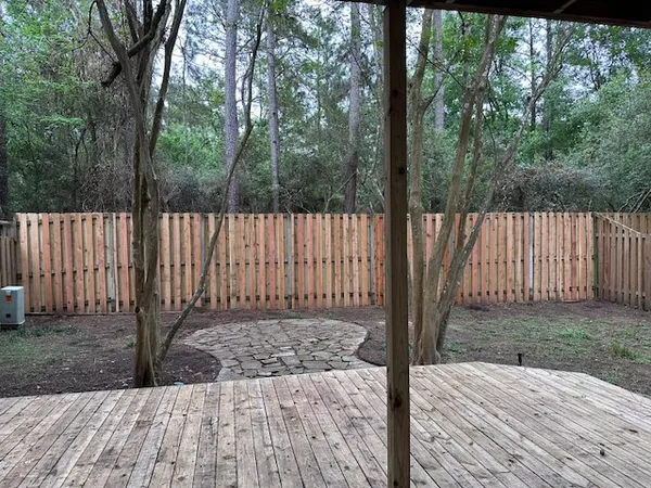 $2,500 | 66 Lakeridge Drive, The Woodlands, TX 77381