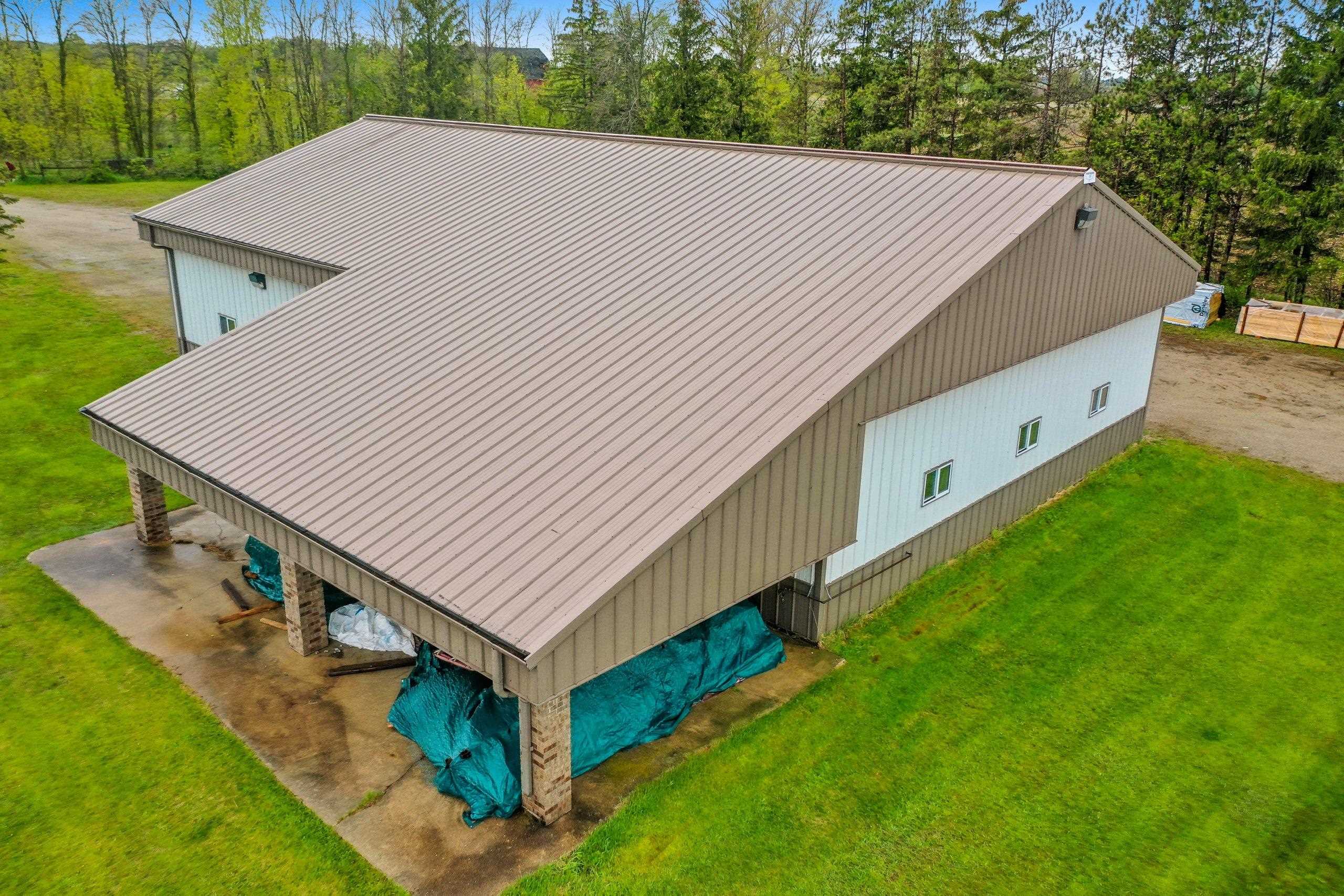 5910 Old Highway Green Bay, WI 54313 - Photo 4 of 15