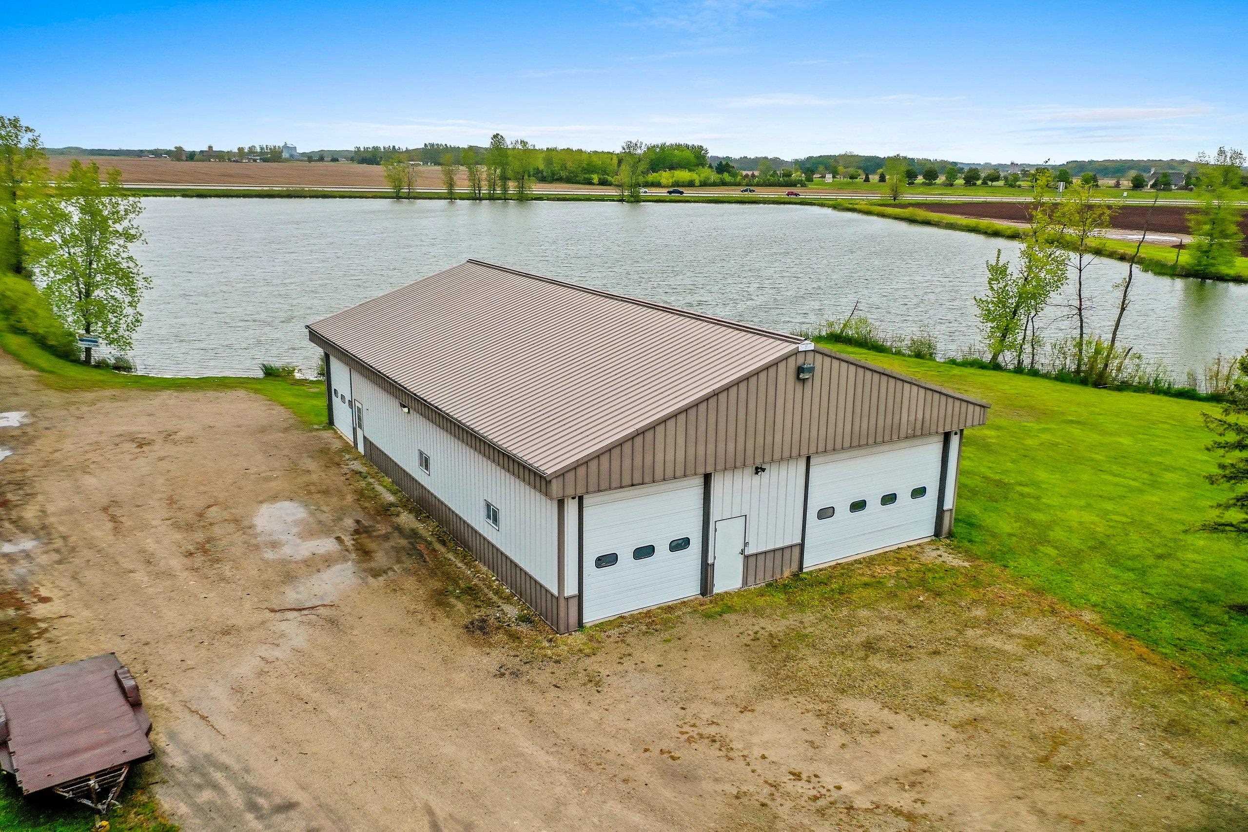 5910 Old Highway Green Bay, WI 54313 - Photo 7 of 15