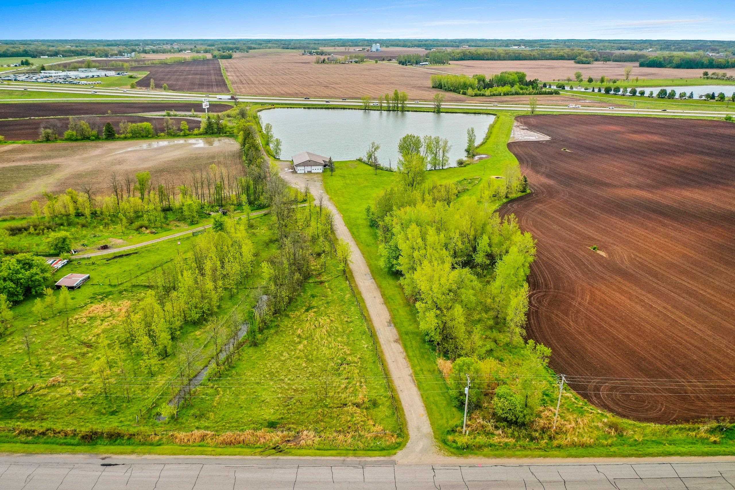 5910 Old Highway Green Bay, WI 54313 - Photo 9 of 15