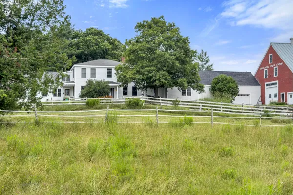 $875,000 | 627 Western Road, Warren, ME 04864