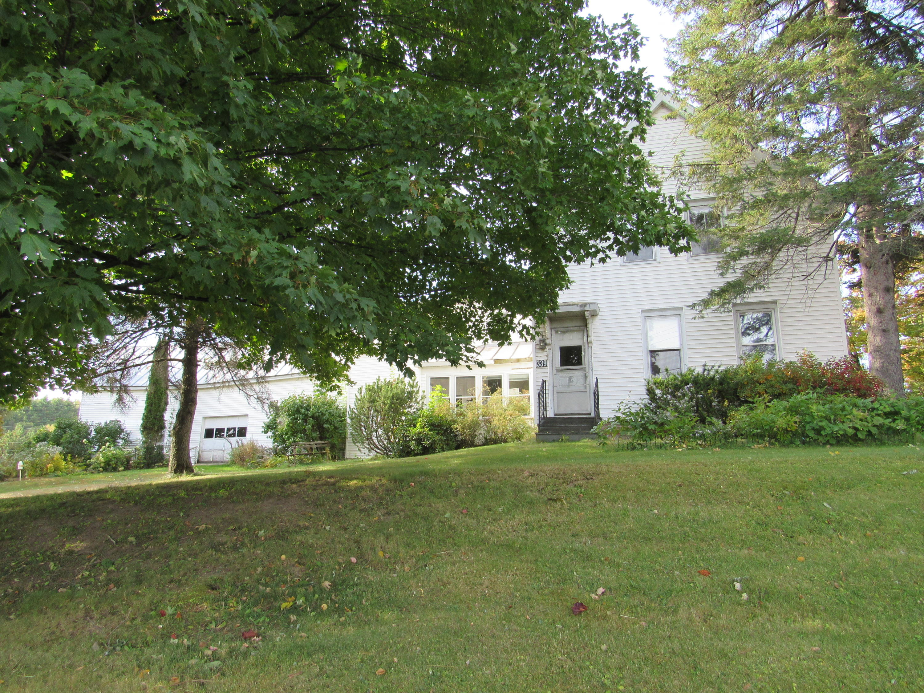 339 Waterville Road Skowhegan, ME 04976 - Photo 4 of 56 IMG_3470
