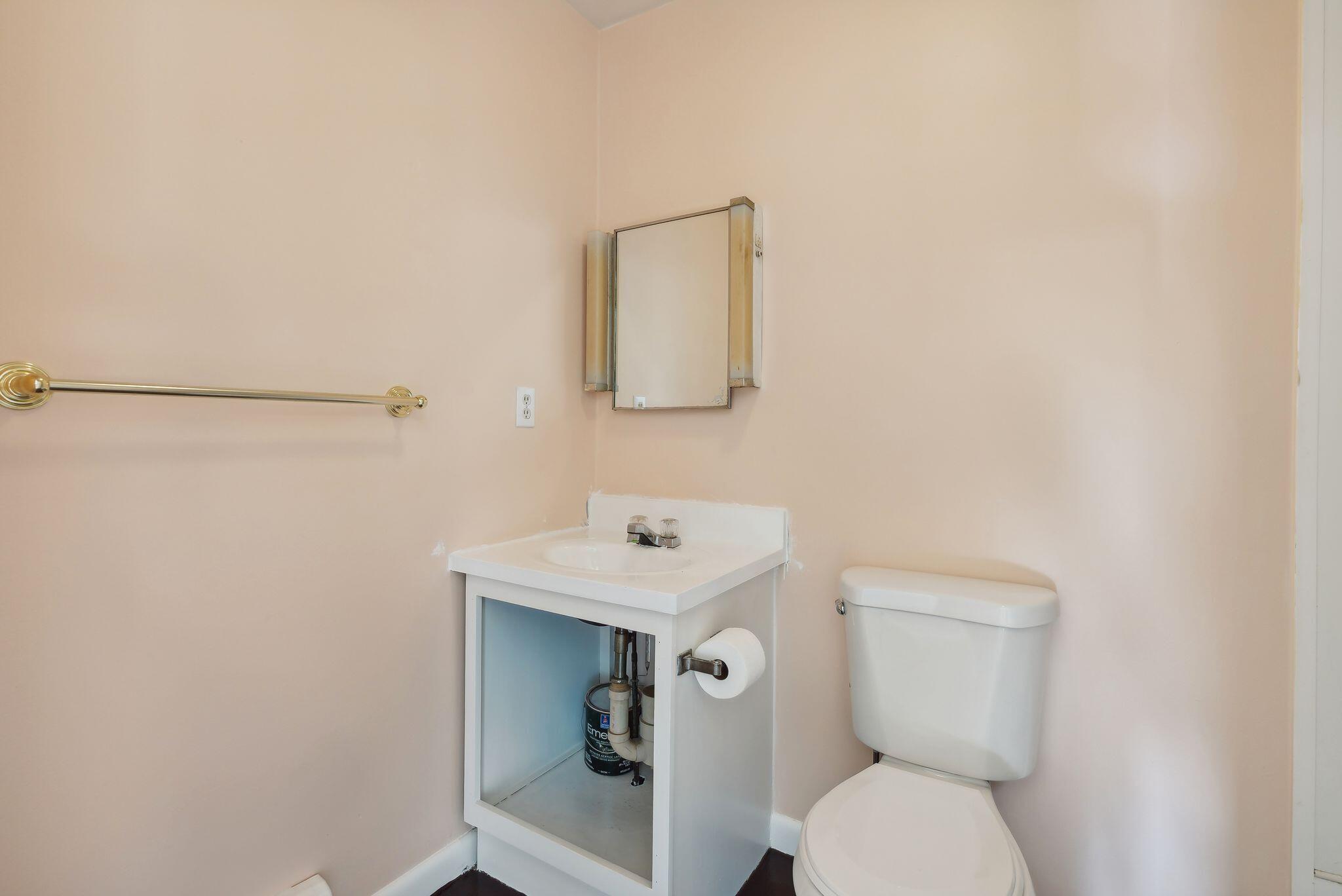 239 Casco Road Brunswick, ME 04011 - Photo 27 of 43 239 Casco Rd