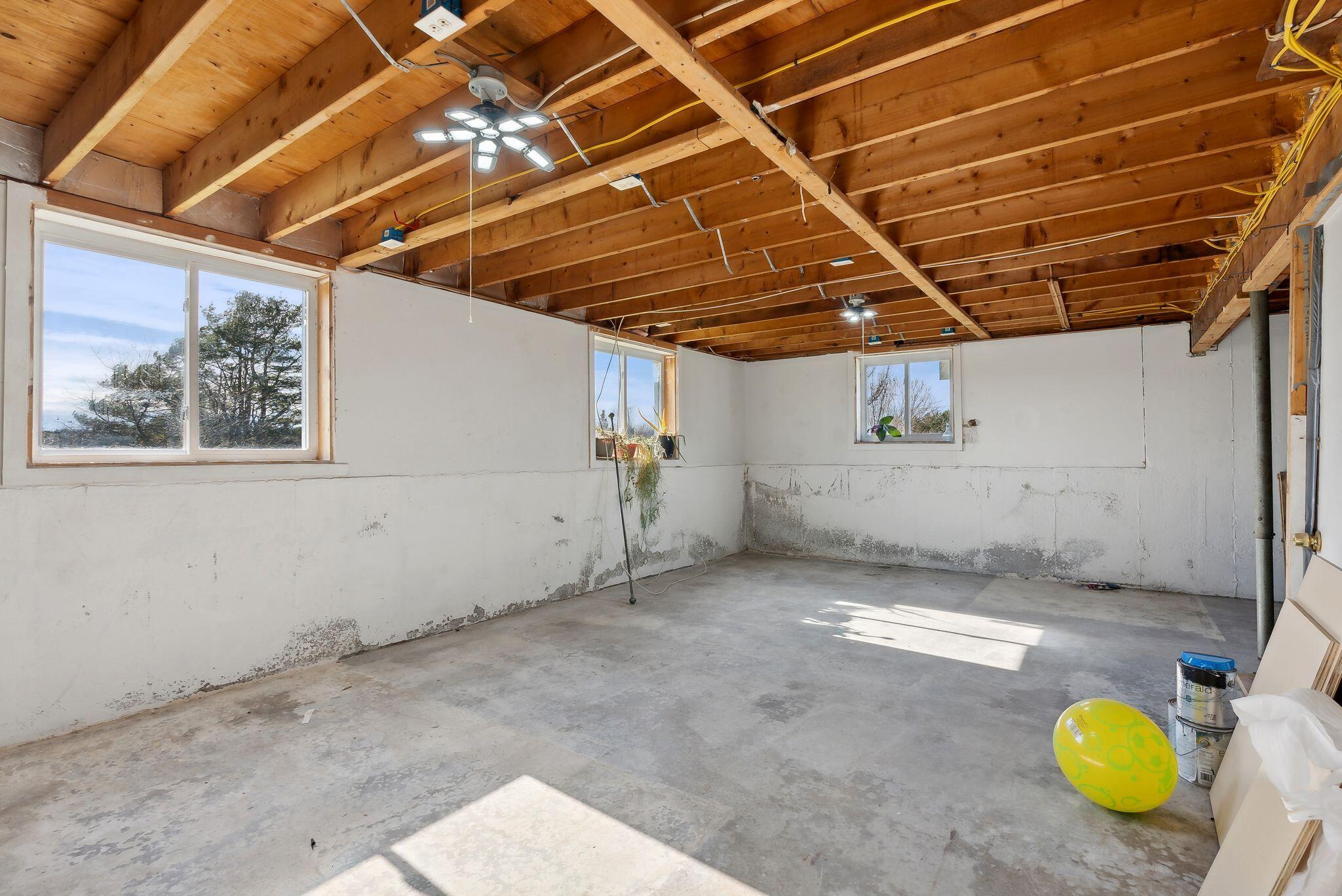 239 Casco Road Brunswick, ME 04011 - Photo 38 of 43 239 Casco Rd