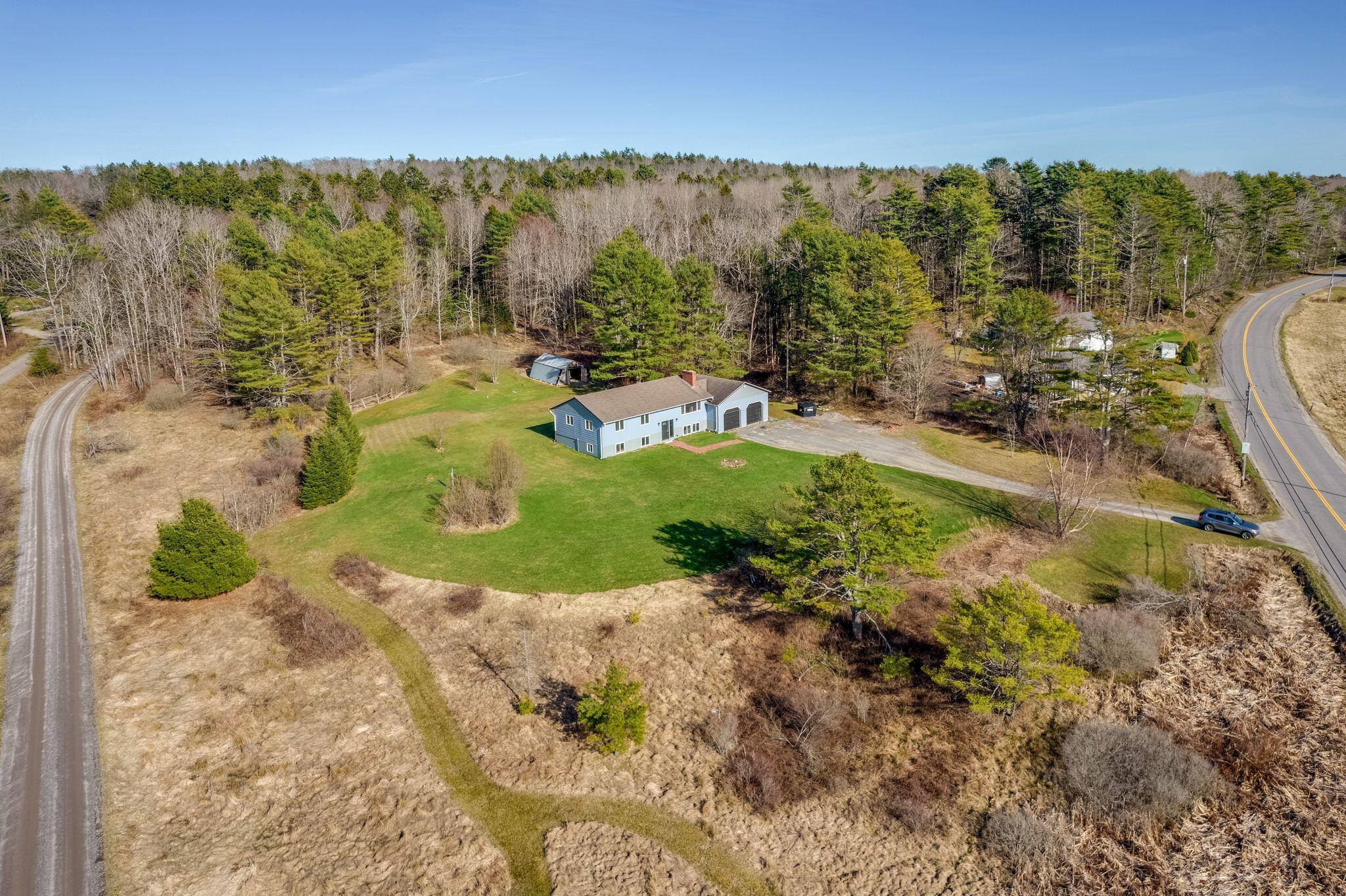 239 Casco Road Brunswick, ME 04011 - Photo 7 of 43 239 Casco Rd