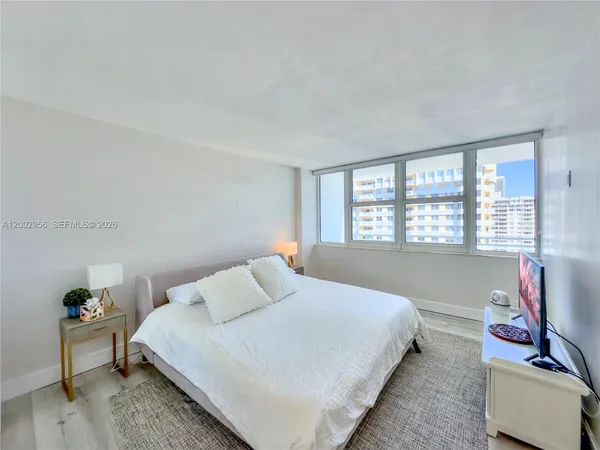 $3,200 | 2030 South Ocean Drive, Unit 1922, Hallandale Beach, FL 33009